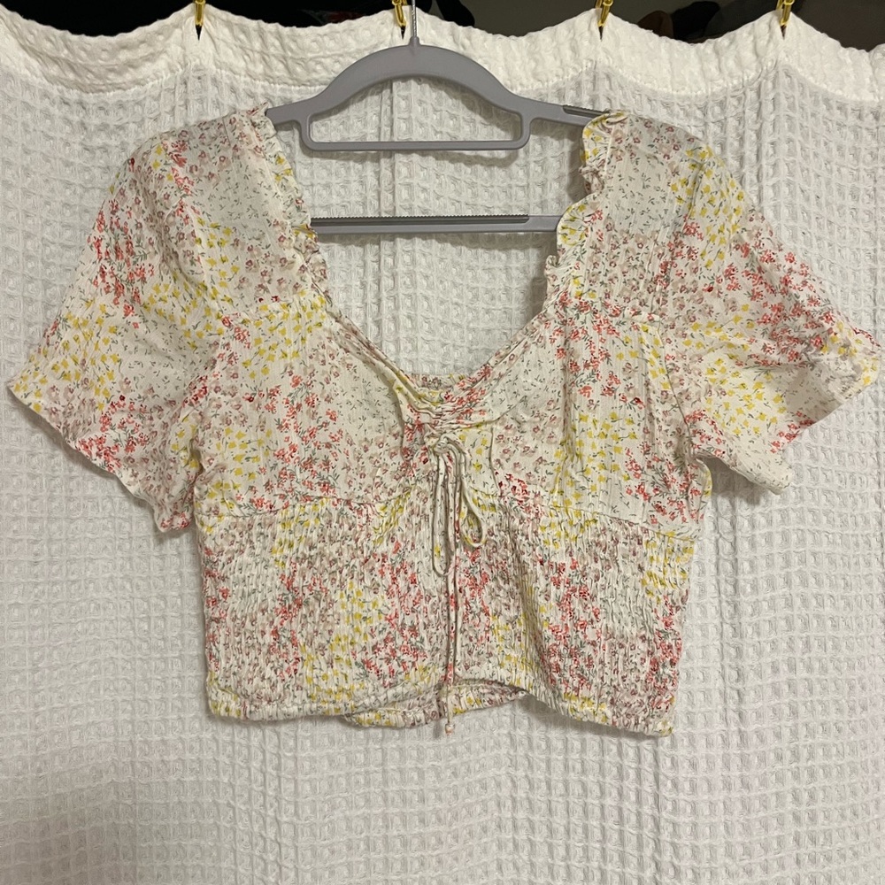 Floral and cropped top!